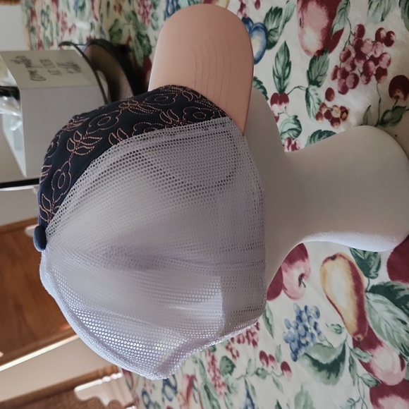 Women's trucker hat - Picture 2 of 7